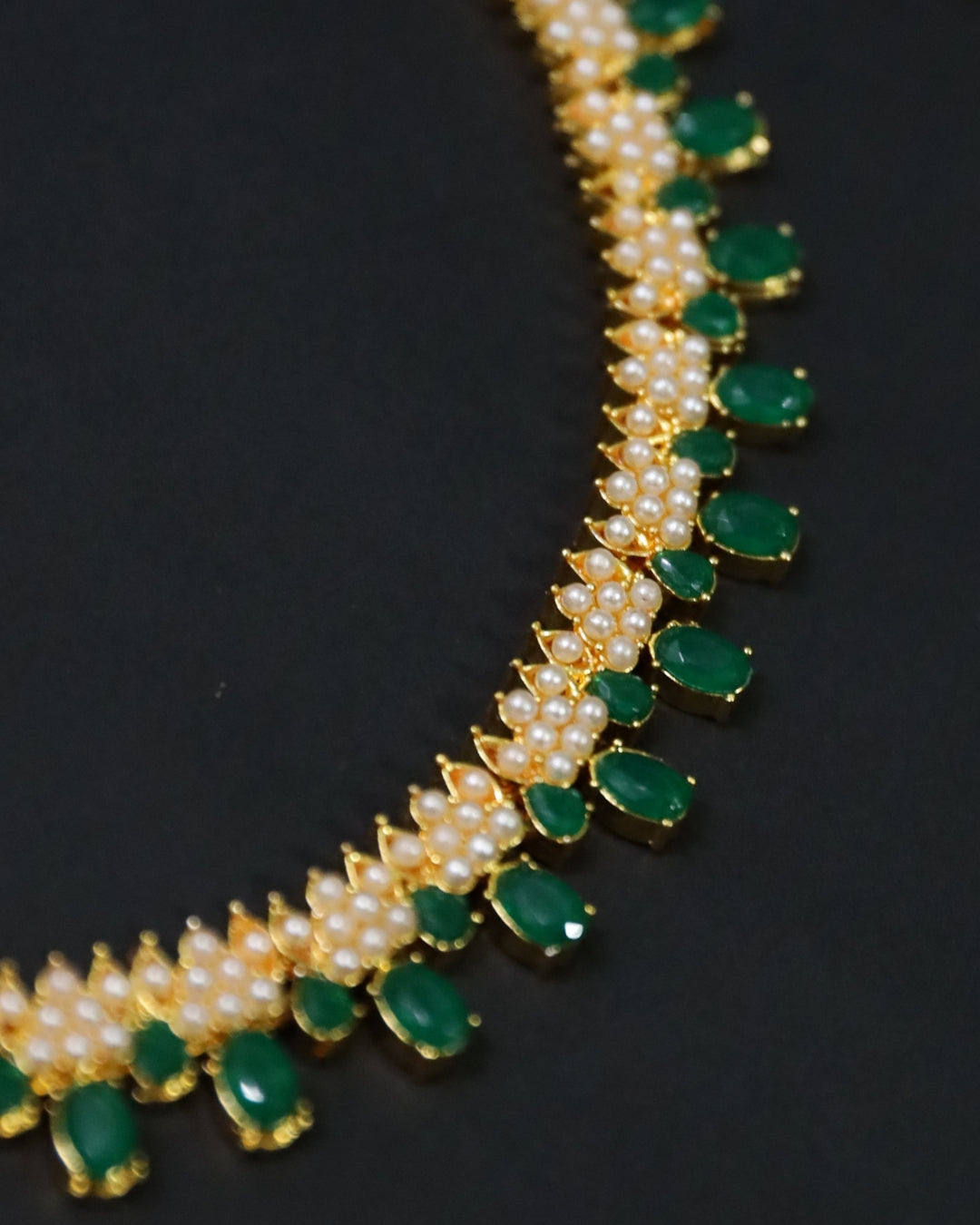 Single Patti Moti Chinchpeti Set