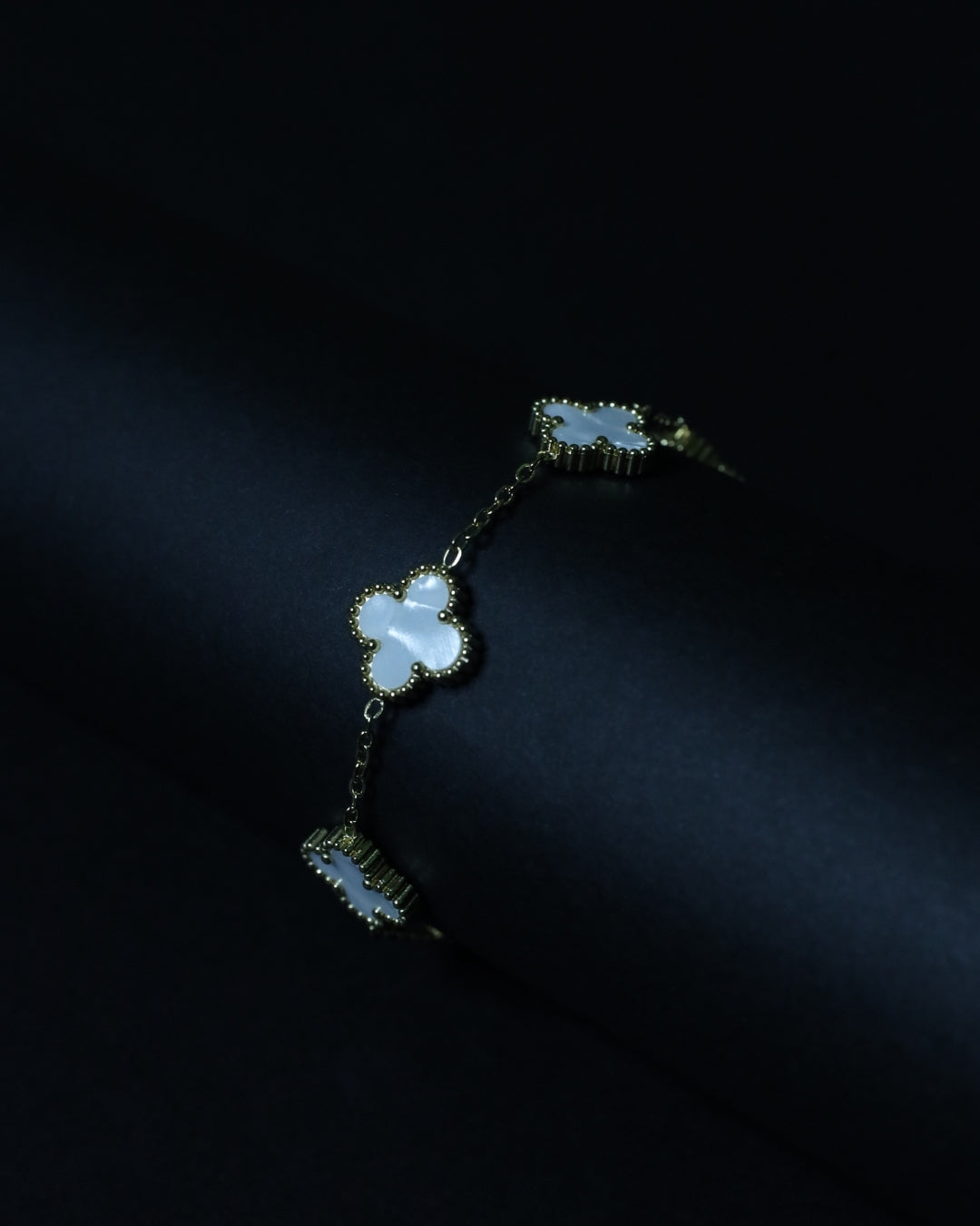 2 in 1 Clover charm Bracelet & AnckletAnti Tarnish 18k gold plating Anti Tarnish 18k gold plated