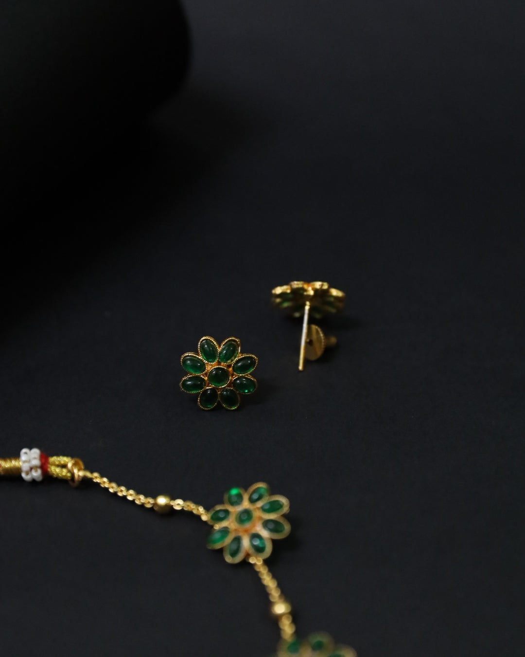 Panna Phool Choker Set