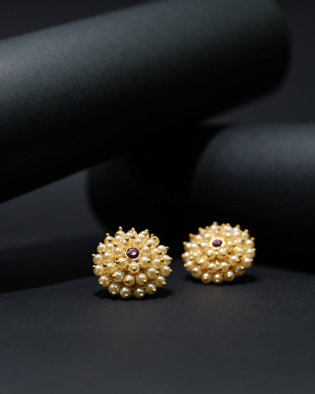 Peshwai Moti Pushp Stud earrings