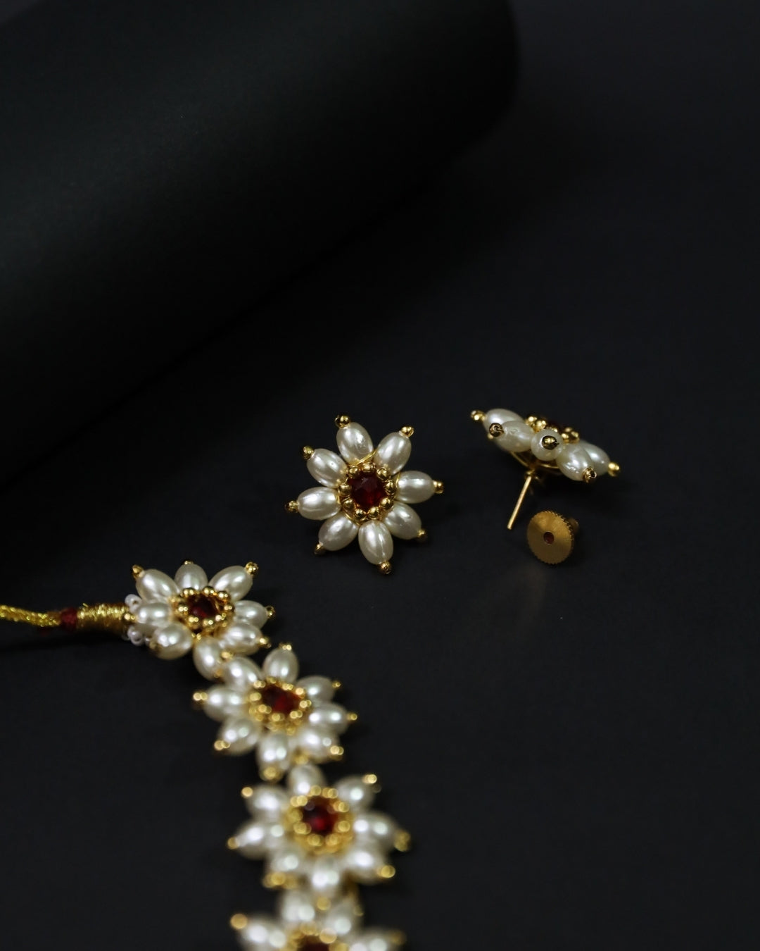 Moti Pushpa Chinchpeti Set