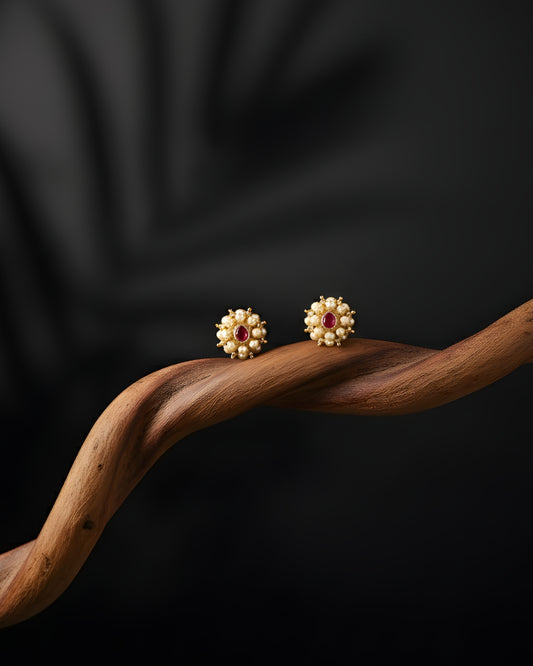 Pearl & Kundam Accent Studs