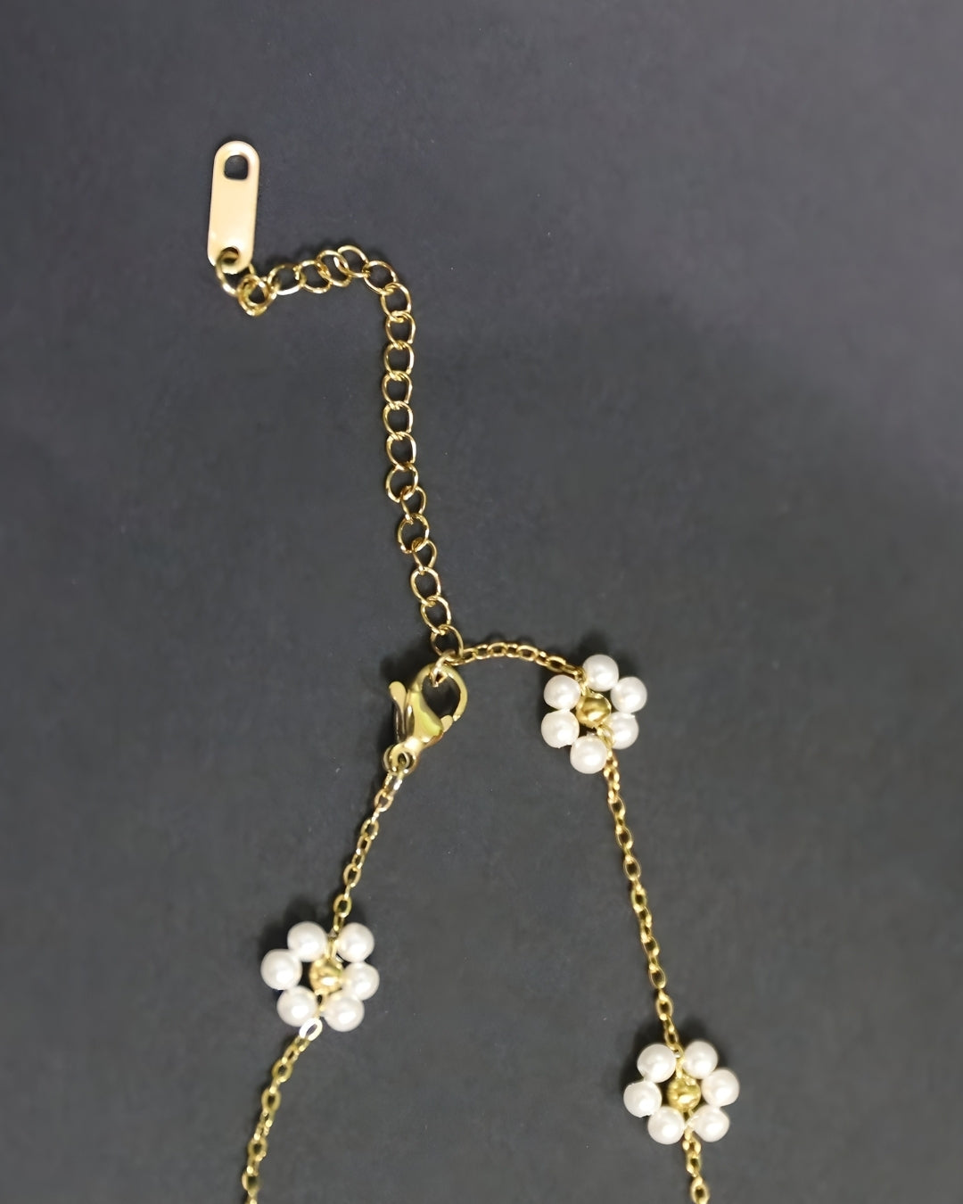 Dainty Daisy Chain 18K Gold Plated Anti-Tarnish Necklace