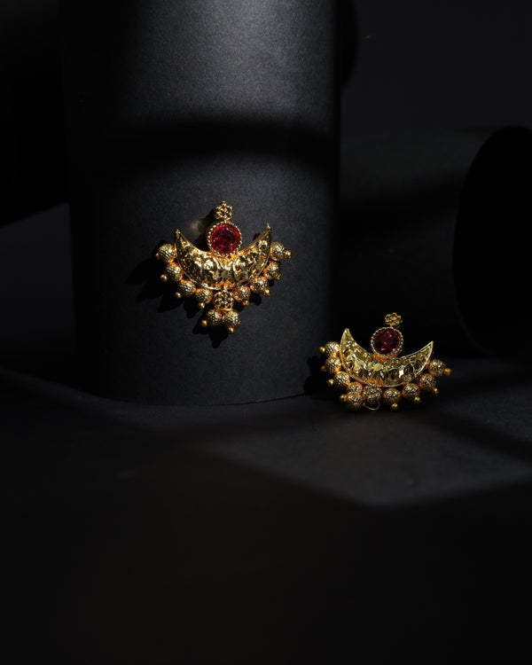 Chandra Micro plating stud