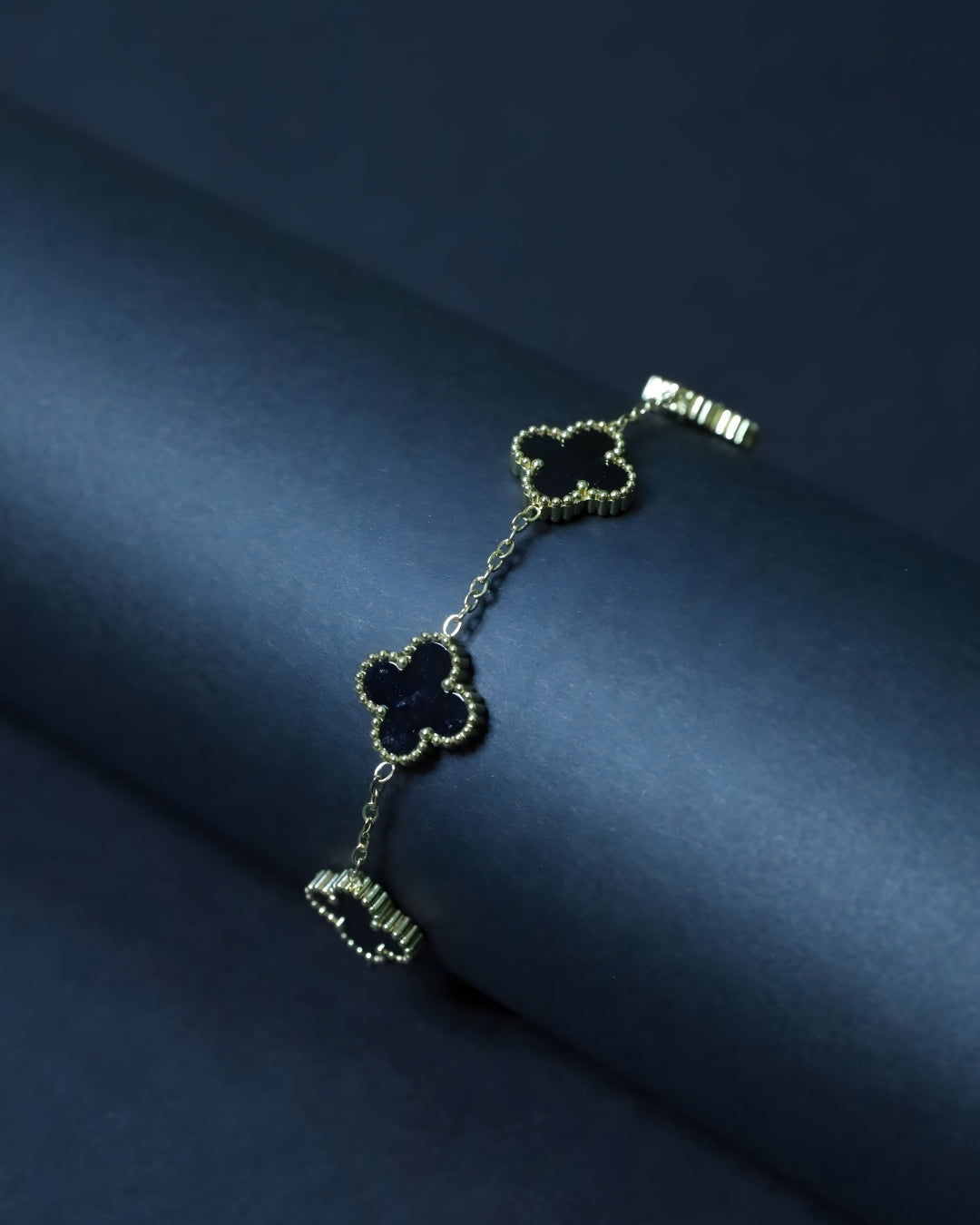 2 in 1 Clover charm Bracelet & AnckletAnti Tarnish 18k gold plating Anti Tarnish 18k gold plated