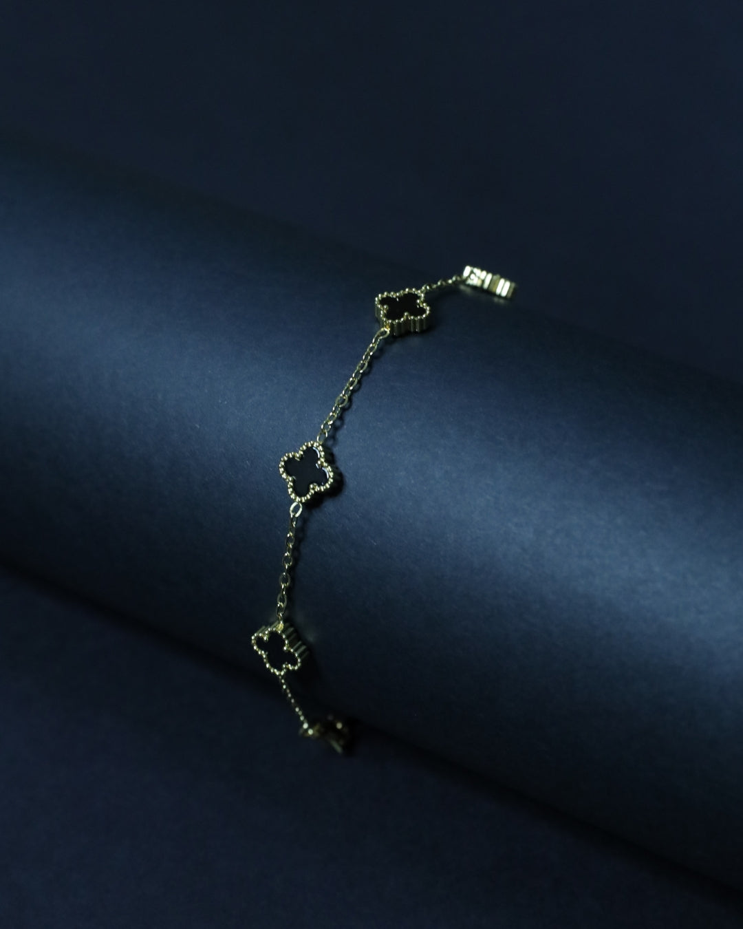 2 in 1  Small Clover charm Bracelet & AnckletAnti Tarnish 18k gold plating Anti Tarnish 18k gold plated