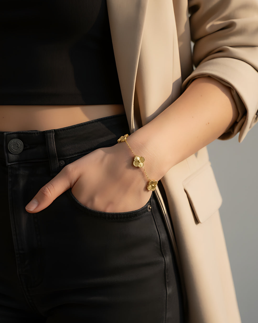 2 in 1  Small Clover charm Bracelet & AnckletAnti Tarnish 18k gold plating Anti Tarnish 18k gold plated